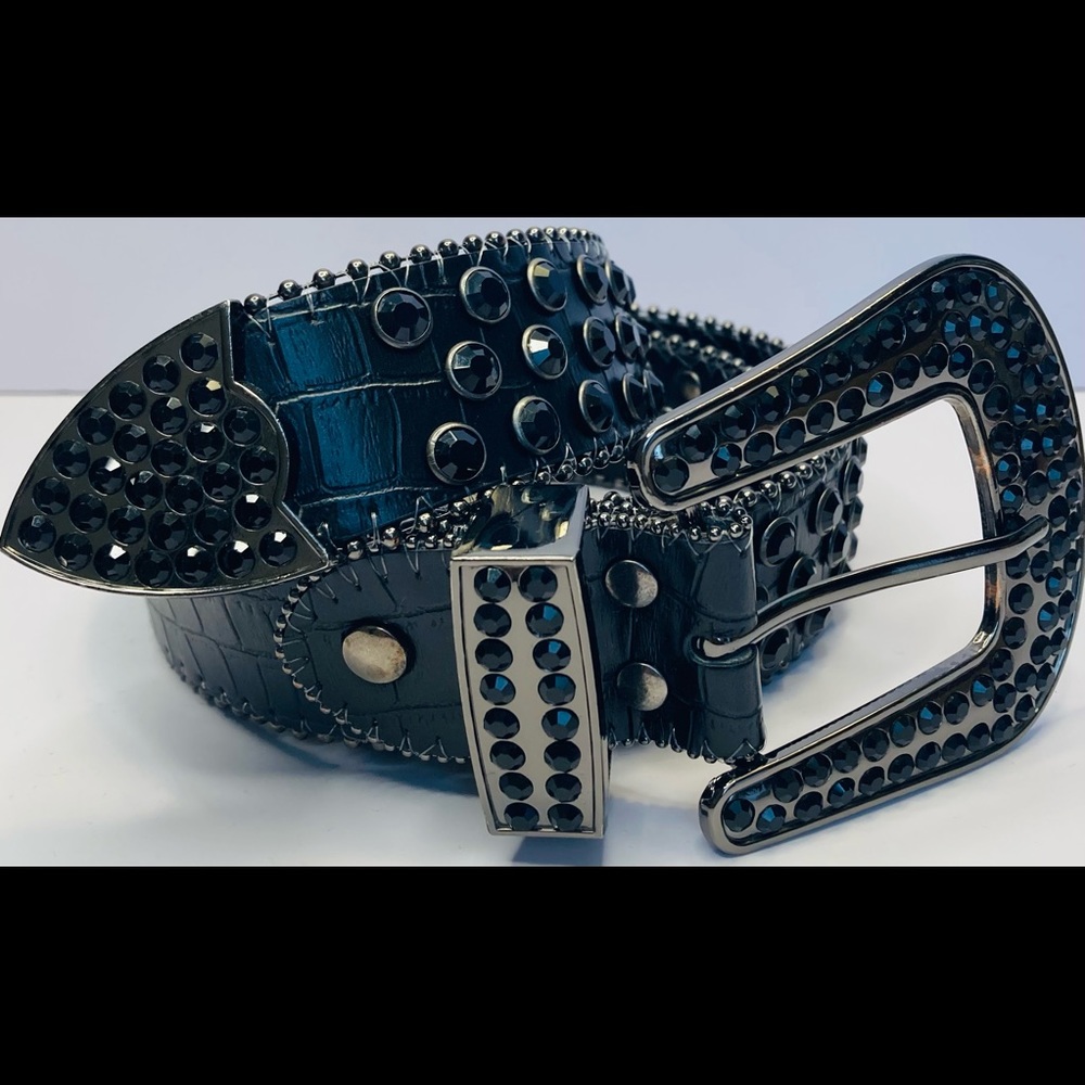 Western cowboy belt with eye catching, dazzling rhinestones.
